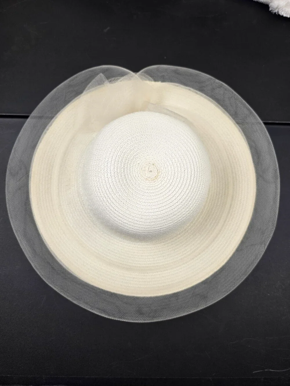 Cream-Colored Vintage Ladies' Tulle Straw Hat One Size - Picture 6 of 10